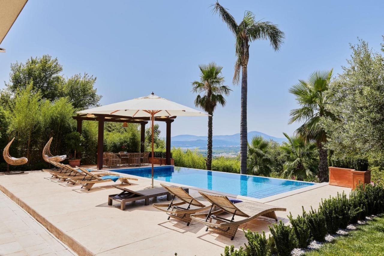 Przice Gardens with outdoor pool Appartement Kotor Buitenkant foto